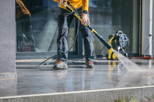 Best Garage Pressure Washing  in Riverside, CA